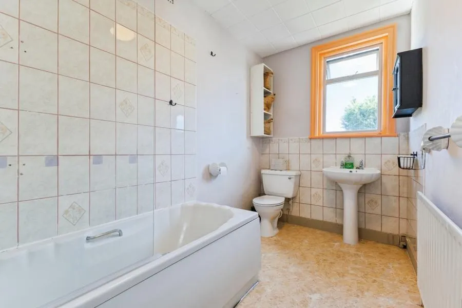 Cotterill Road, KT6, photo 11
