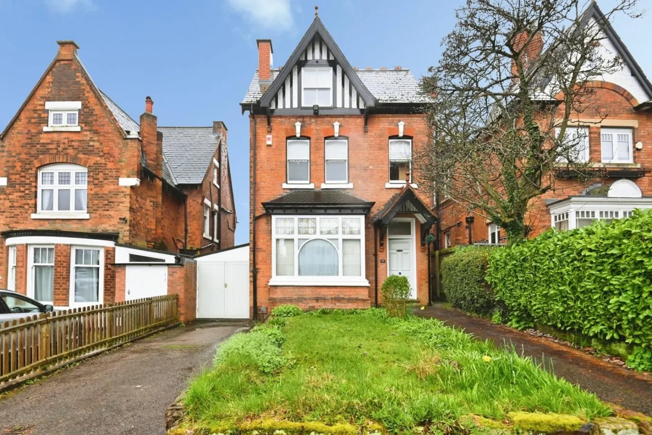 4 bed house for sale — Bishops Road, Sutton Coldfield