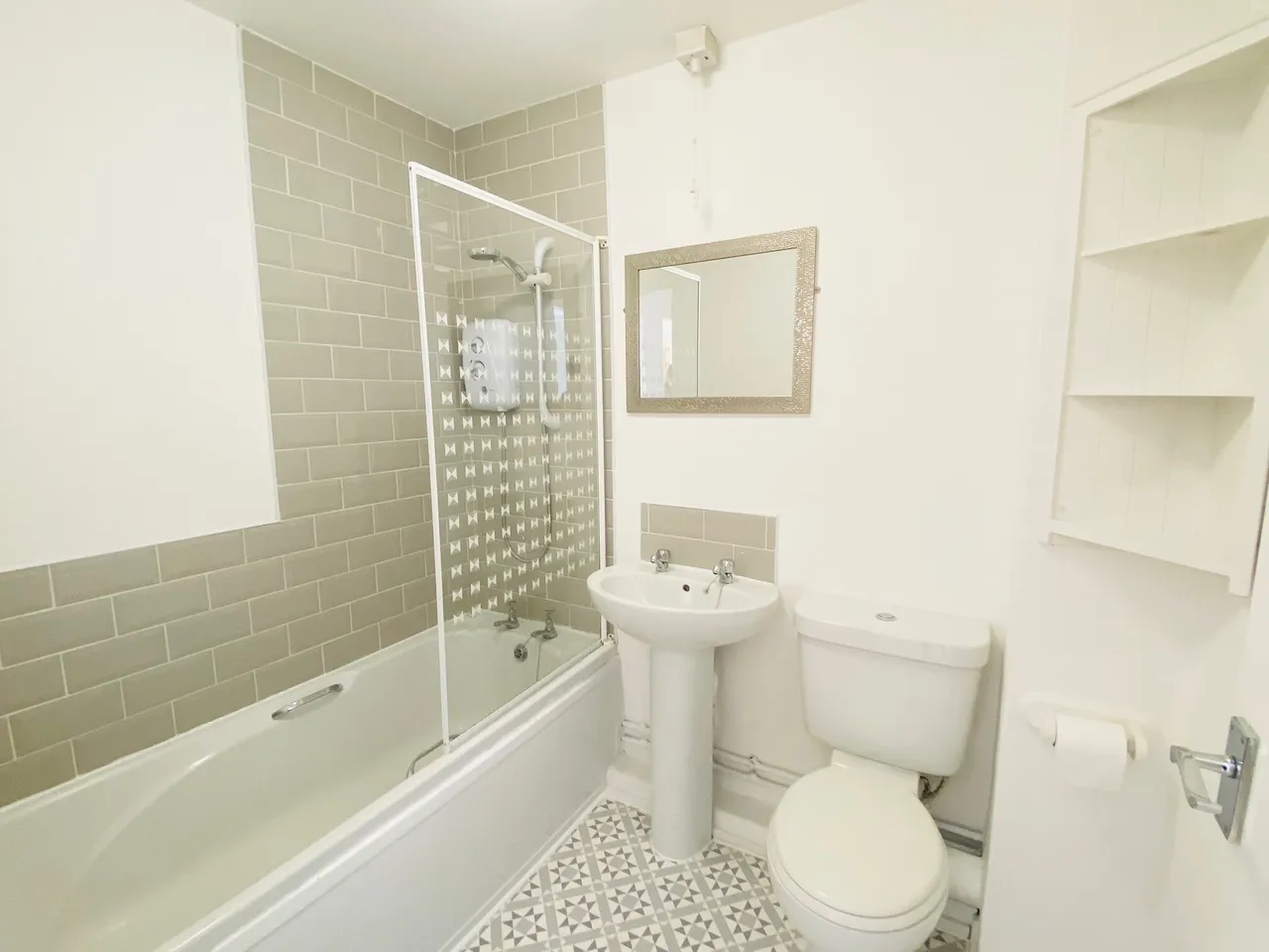 Elmore Court, Rugeley, WS15, photo 10
