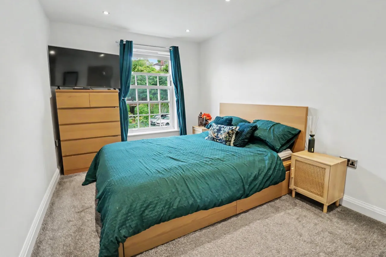 Crown Hill, Rayleigh, SS6, photo 8