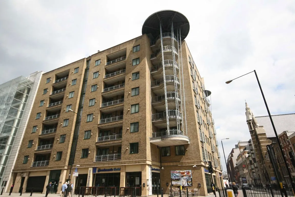 1 bed flat for sale, Mansell Street, London