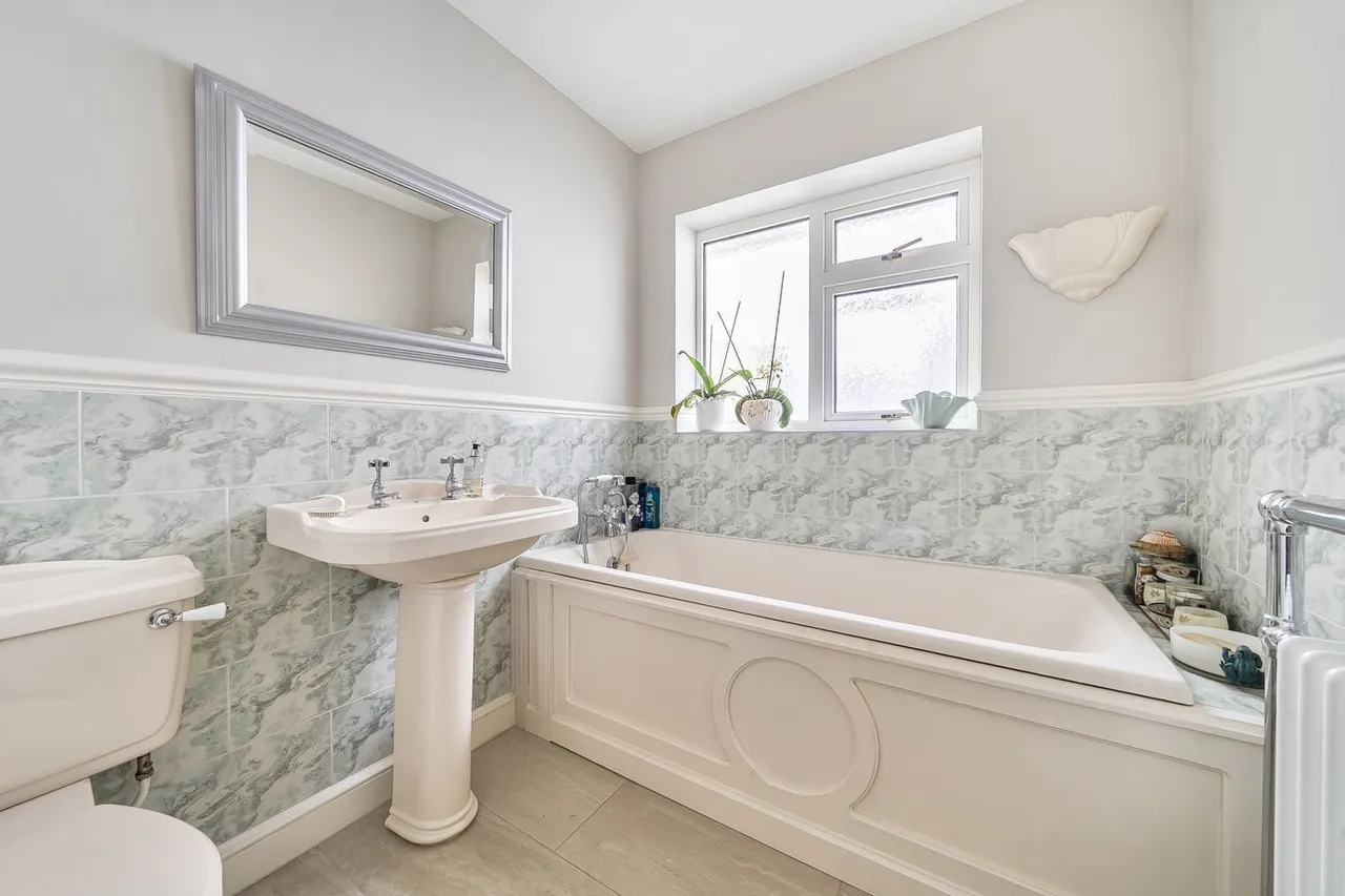 Hillside, Axbridge, BS26, photo 11