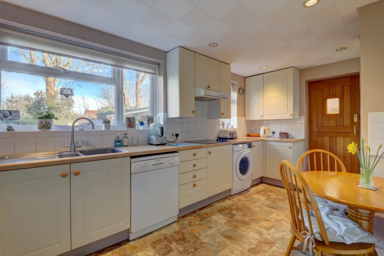 Hoppers Way, Great Kingshill, HP15, photo 11