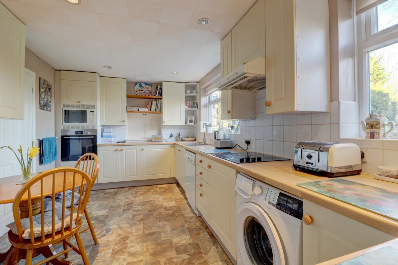 Hoppers Way, Great Kingshill, HP15, photo 12