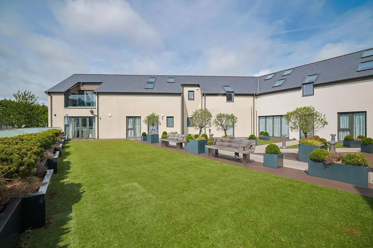 Oyster Court, Mumbles, SA3, photo 28