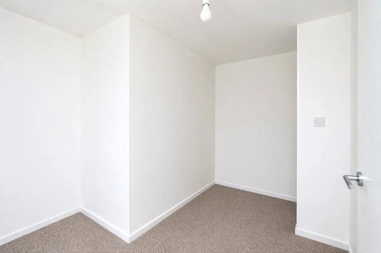 Mill Meadow Close, Sothall, Sheffield, S20, photo 8