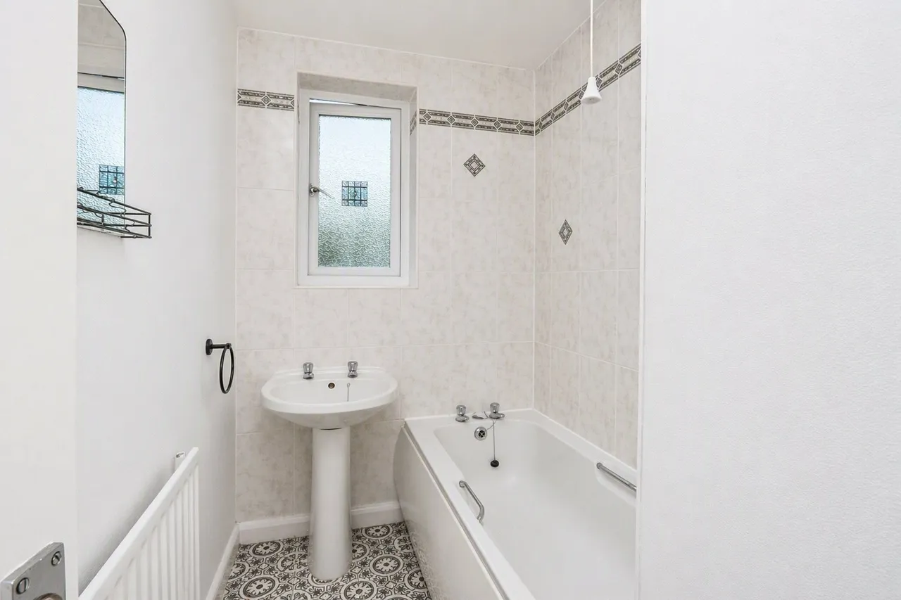 Mill Meadow Close, Sothall, Sheffield, S20, photo 5
