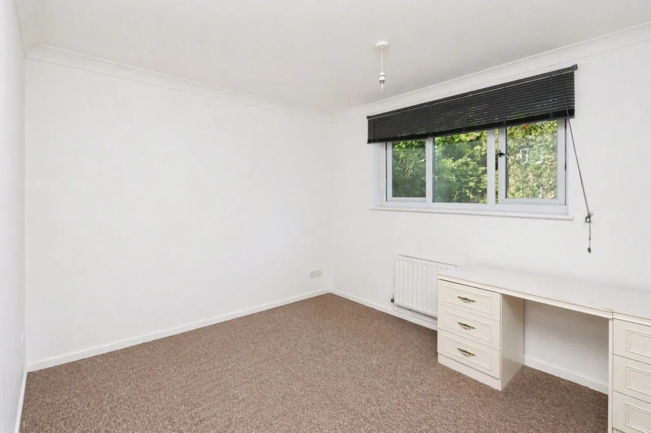 Mill Meadow Close, Sothall, Sheffield, S20, photo 7