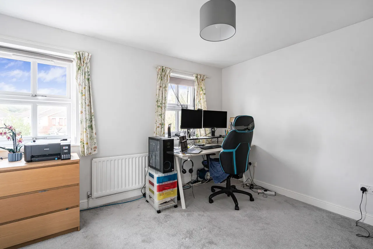 Wyvern Close, Ash Vale, GU12, photo 8