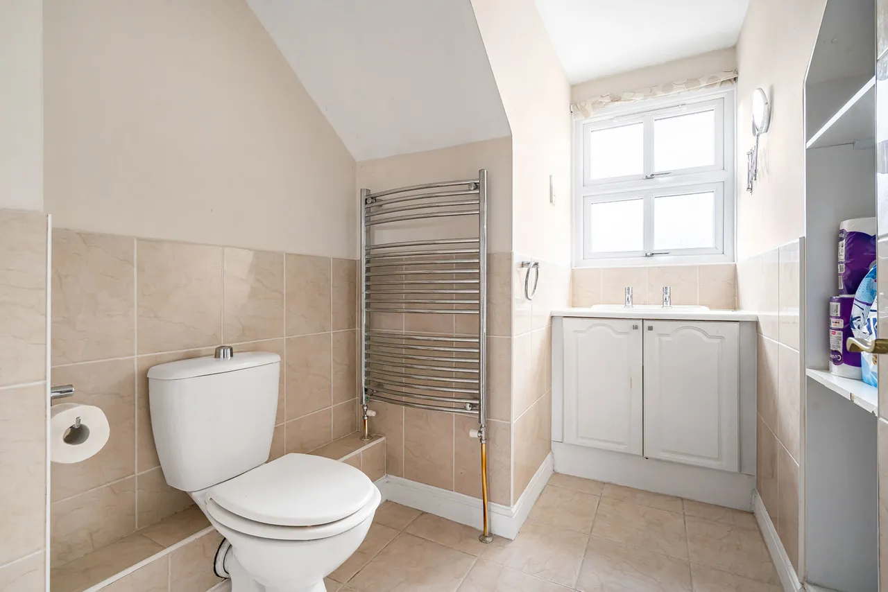 Wyvern Close, Ash Vale, GU12, photo 17