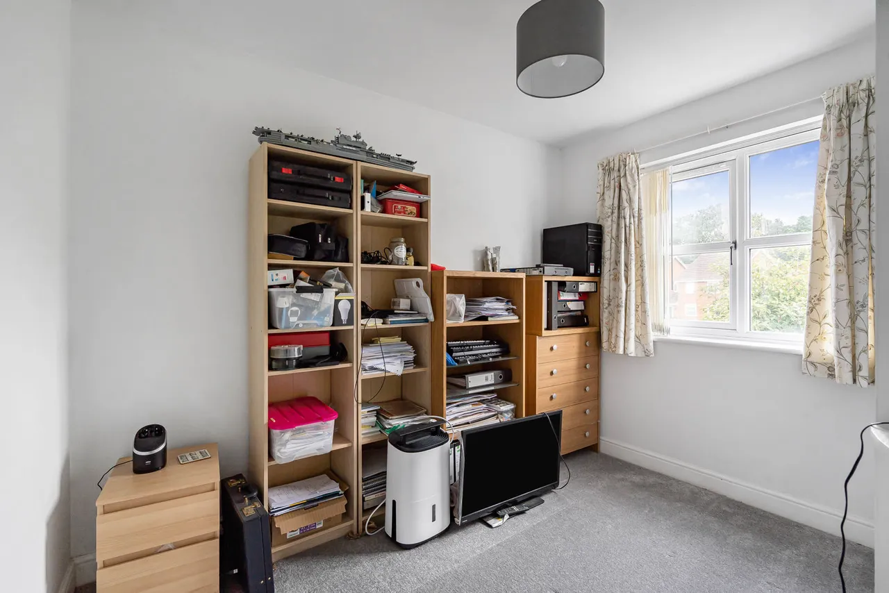 Wyvern Close, Ash Vale, GU12, photo 12