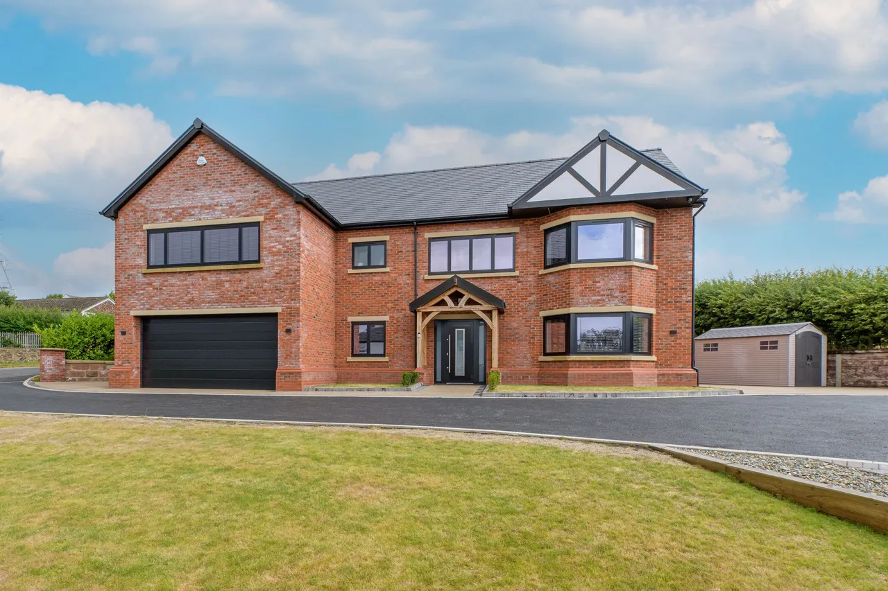 Newton, Frodsham, photo 43
