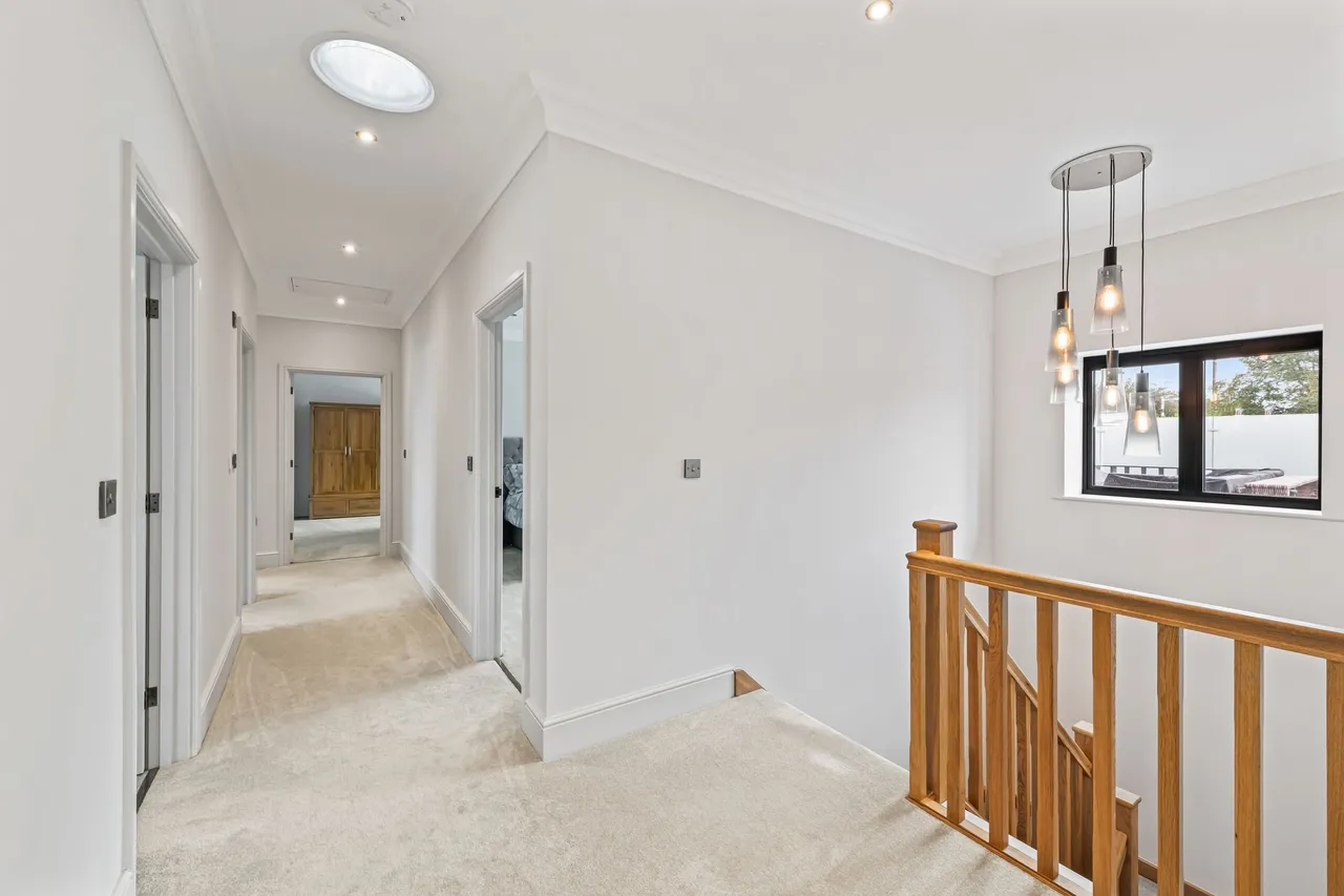 Newton, Frodsham, photo 21