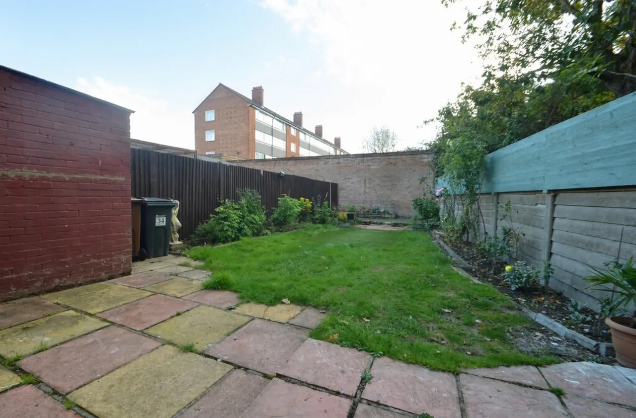 Main Street, Feltham, photo 12