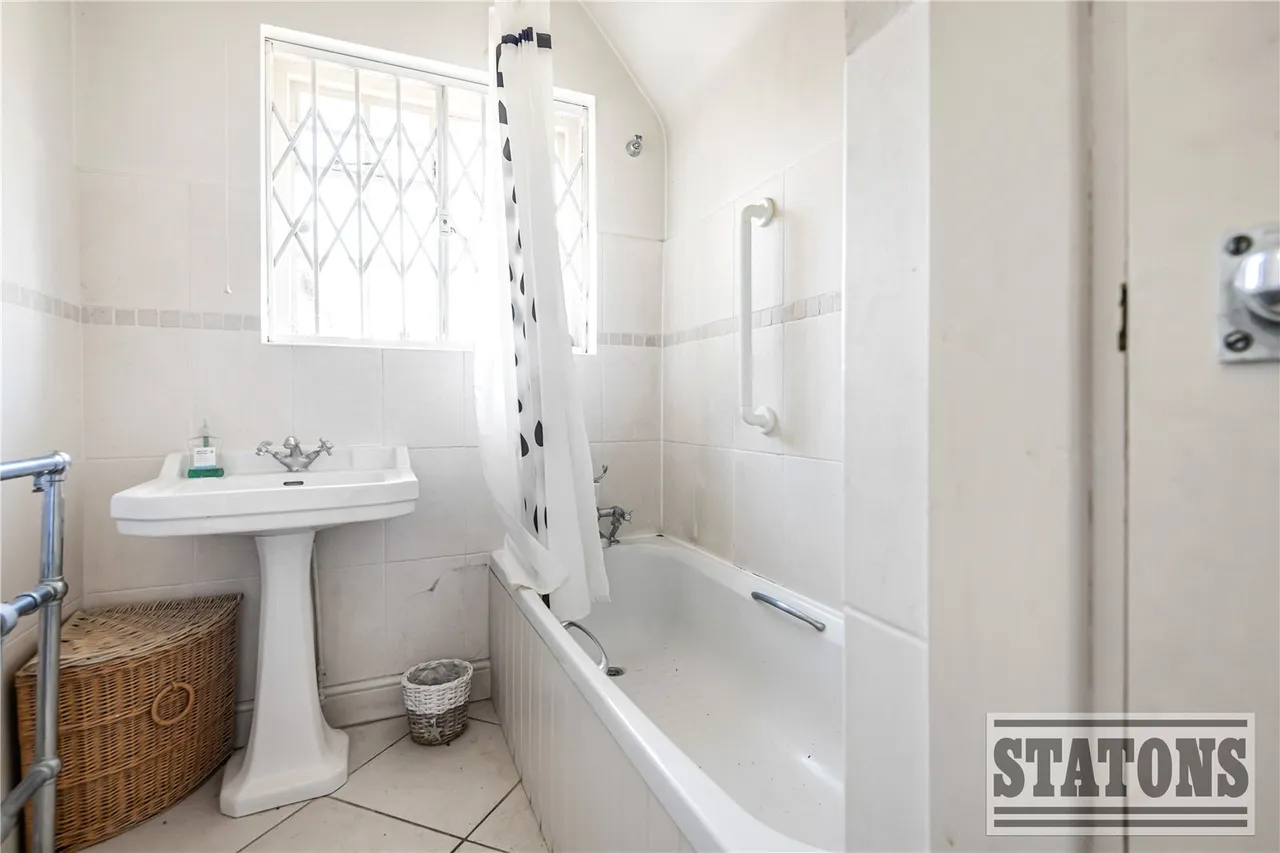 Northcliffe Drive, London, N20 8JX, photo 8