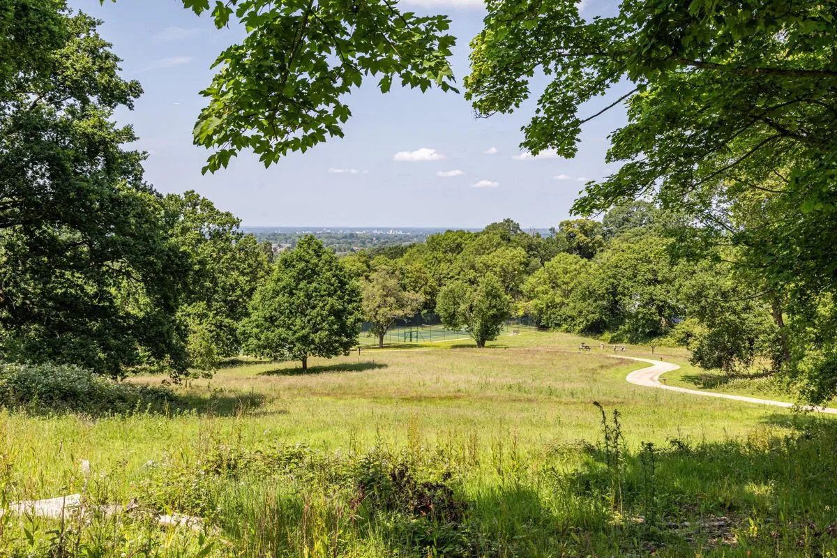 The Percy, Cooper's Hill, TW20, photo 17