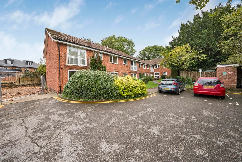 Blackmore Way, Uxbridge, UB8, photo 22