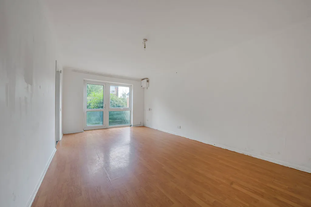 Blackmore Way, Uxbridge, UB8, photo 17