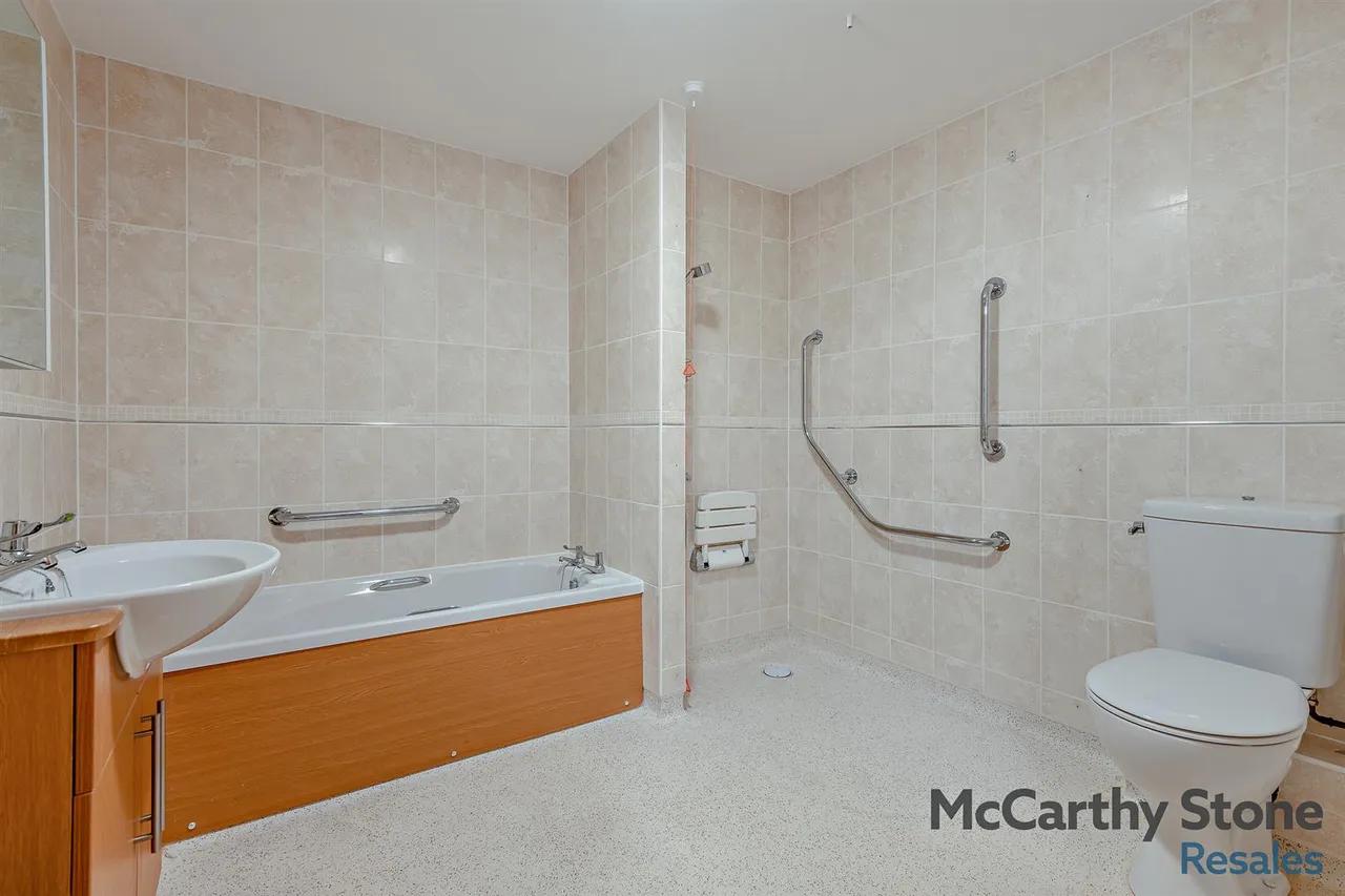 Ringwood Road, Ferndown, BH22, photo 8