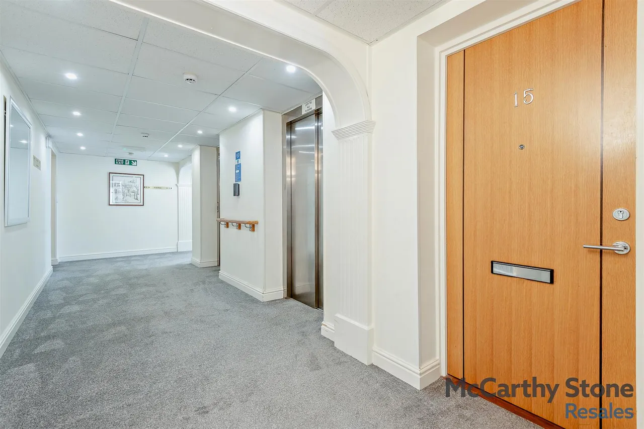 Ringwood Road, Ferndown, BH22, photo 28