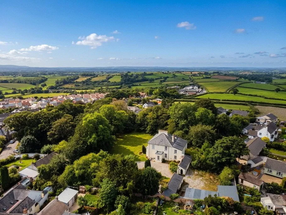 4 bed house for sale, Torrington Road, Winkleigh, EX19