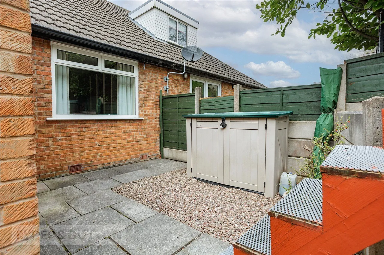 Regent Drive, Mossley, OL5, photo 4