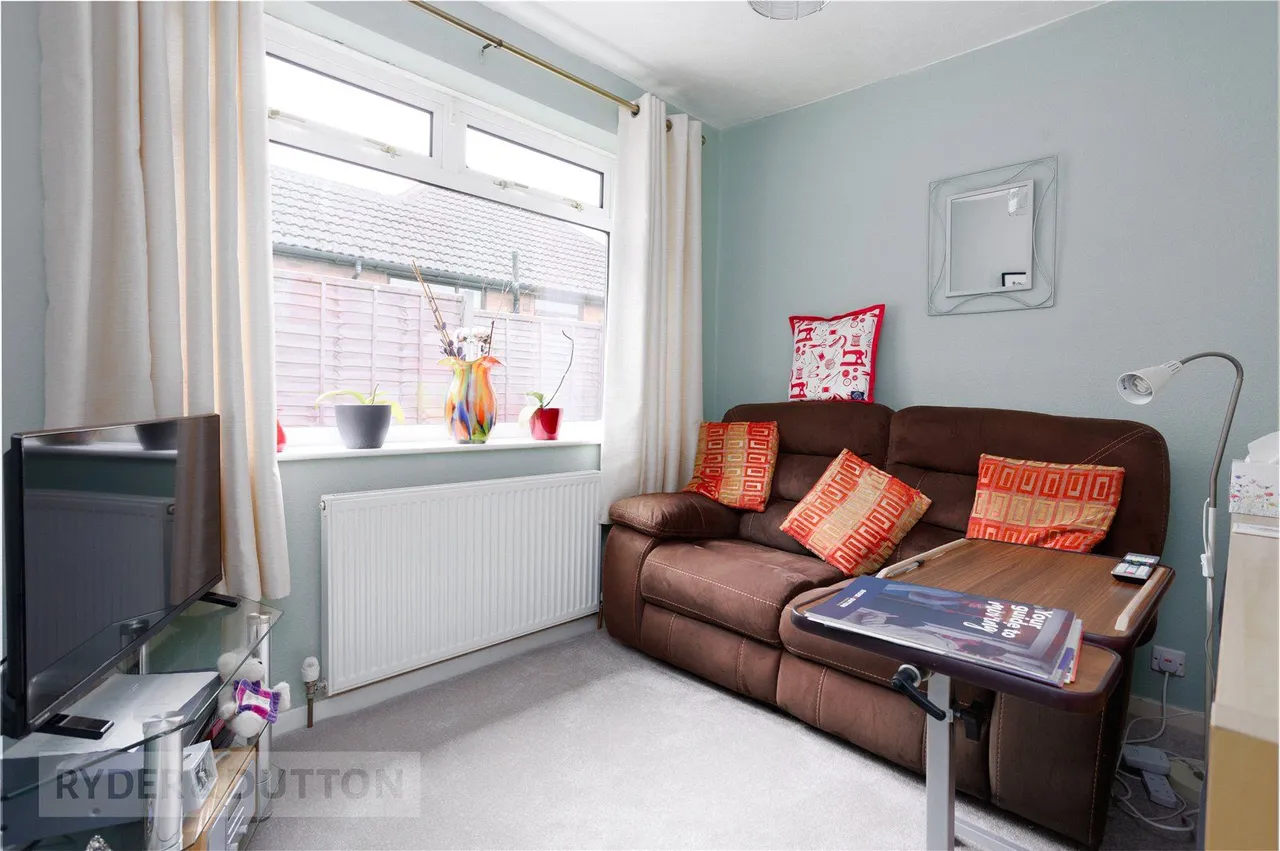 Regent Drive, Mossley, OL5, photo 15