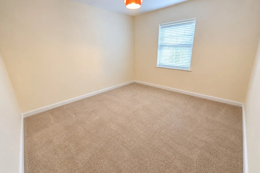 Chobham Road, Woking, GU21, photo 8