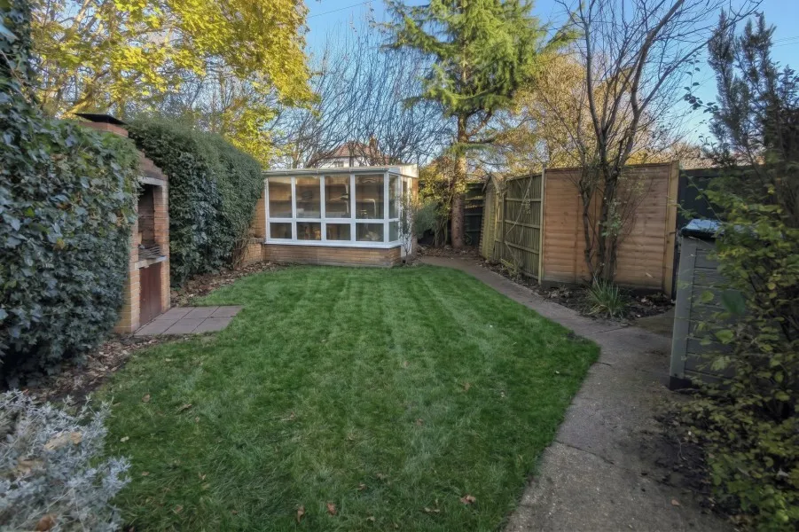 Chobham Road, Woking, GU21, photo 13