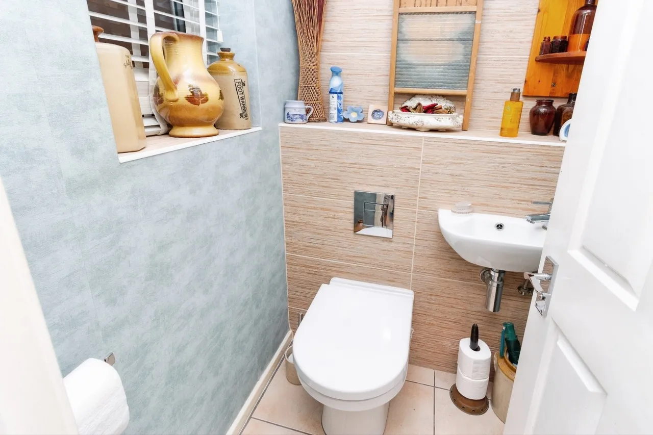 Leeses Close, Shawbirch, Telford TF5 0NN, photo 8