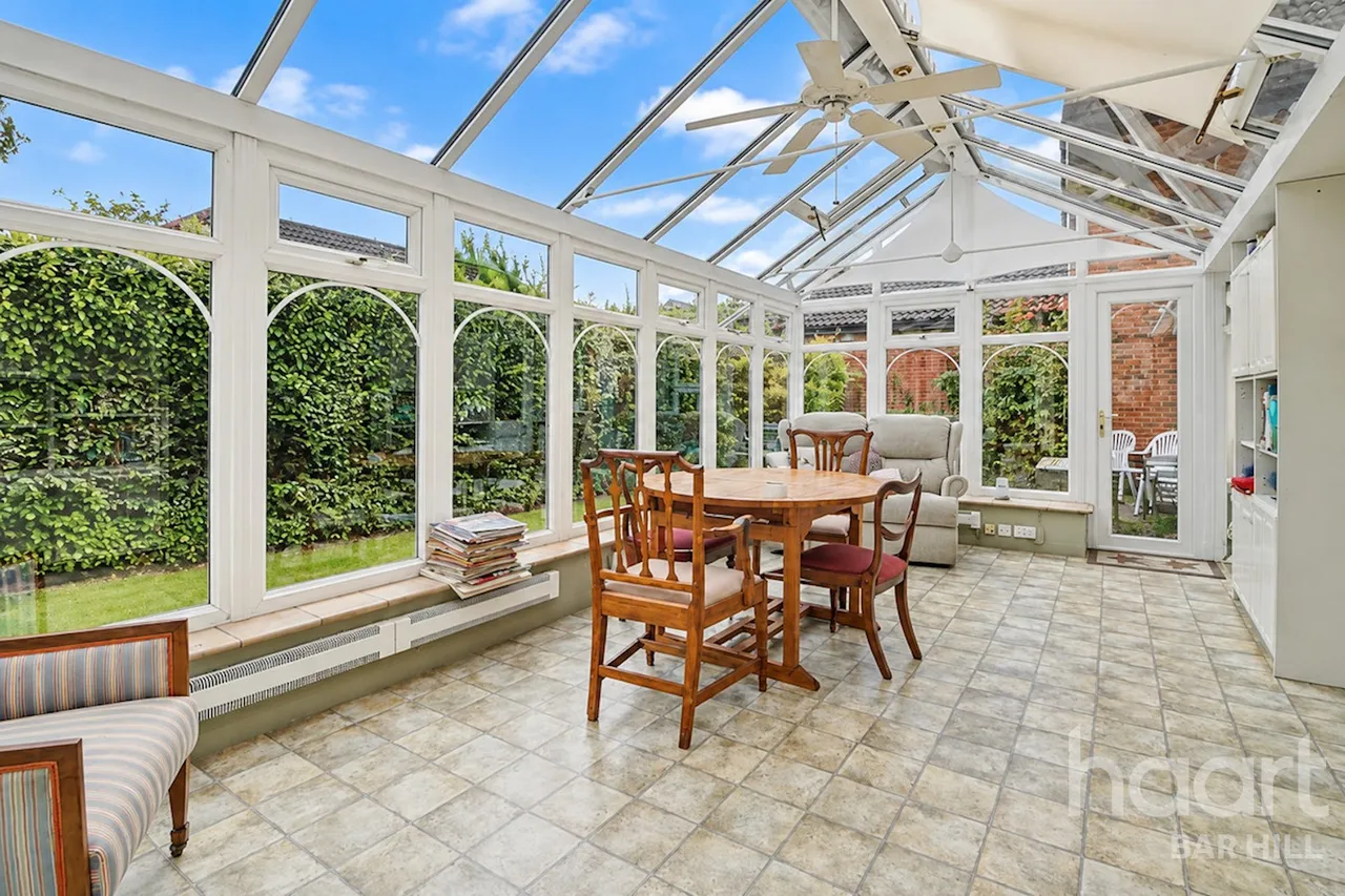 Kingfisher Close, Bourn, CB23, photo 9