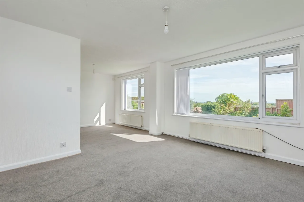 Fairways, Frodsham, WA6, photo 2