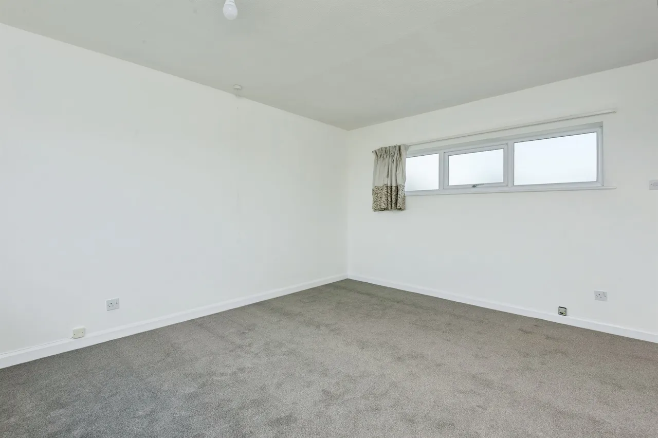 Fairways, Frodsham, WA6, photo 13