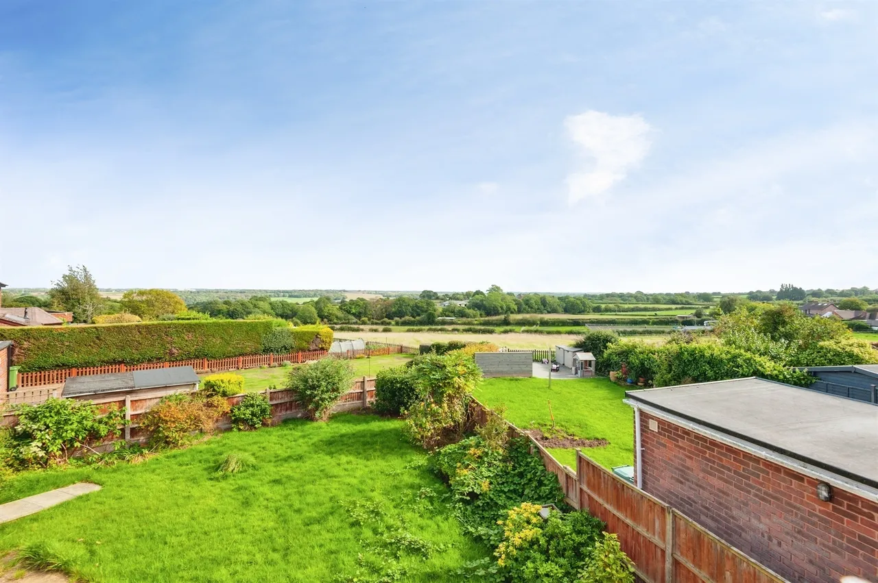 Fairways, Frodsham, WA6, photo 17