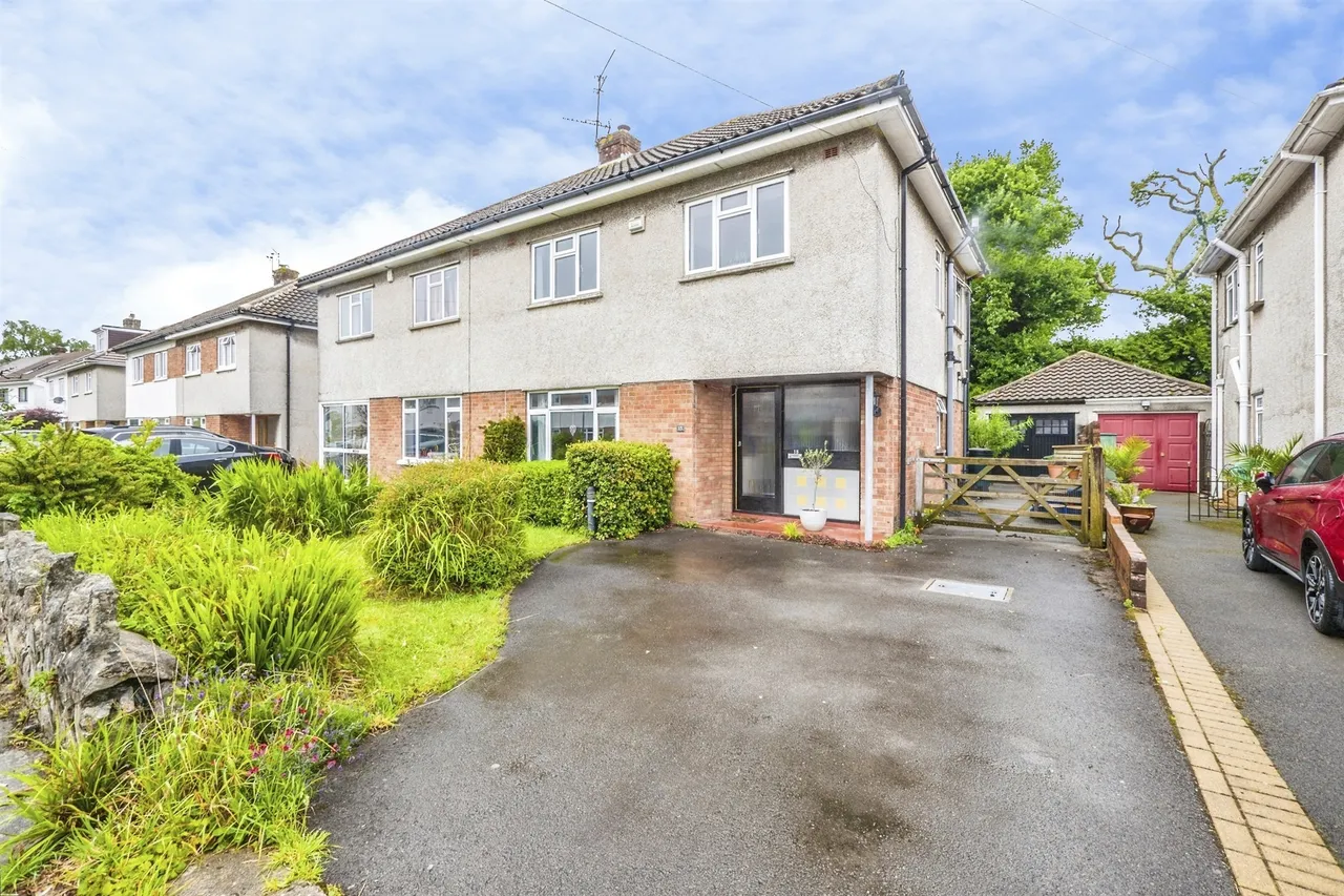 4 bed house for sale — Rookwood Close, Cardiff