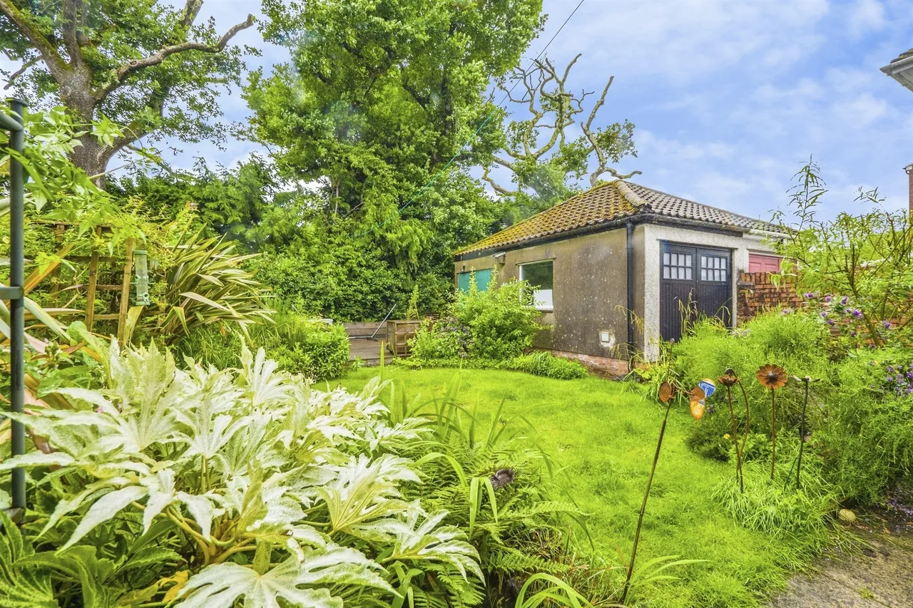 Rookwood Close, Cardiff, photo 6