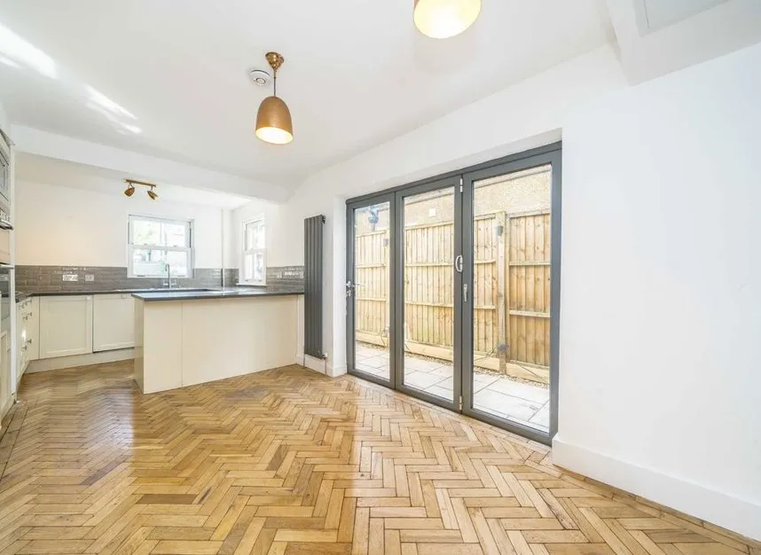 Devonshire Road, Chiswick, W4, photo 3