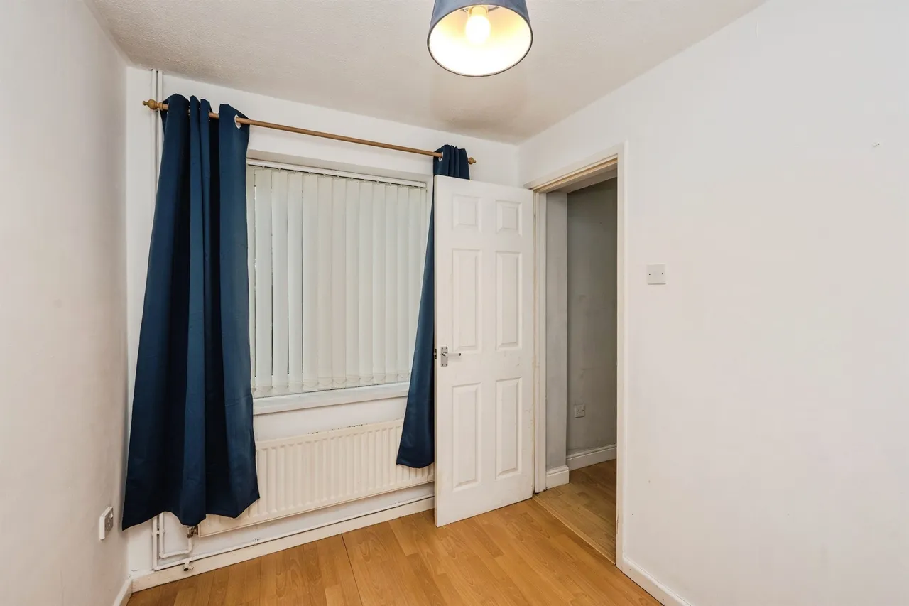 St Nicholas Close, Swansea, SA5, photo 15