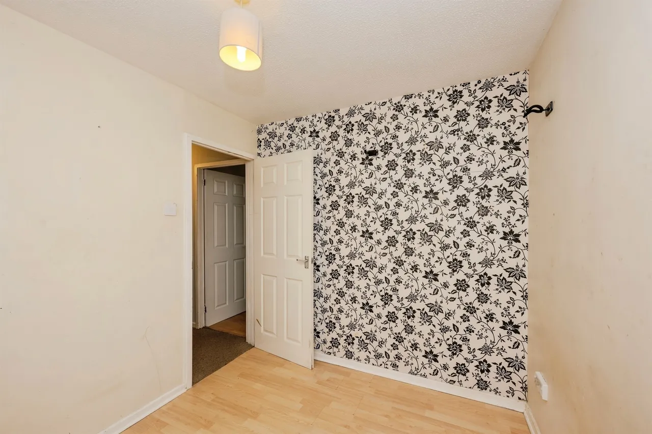 St Nicholas Close, Swansea, SA5, photo 11