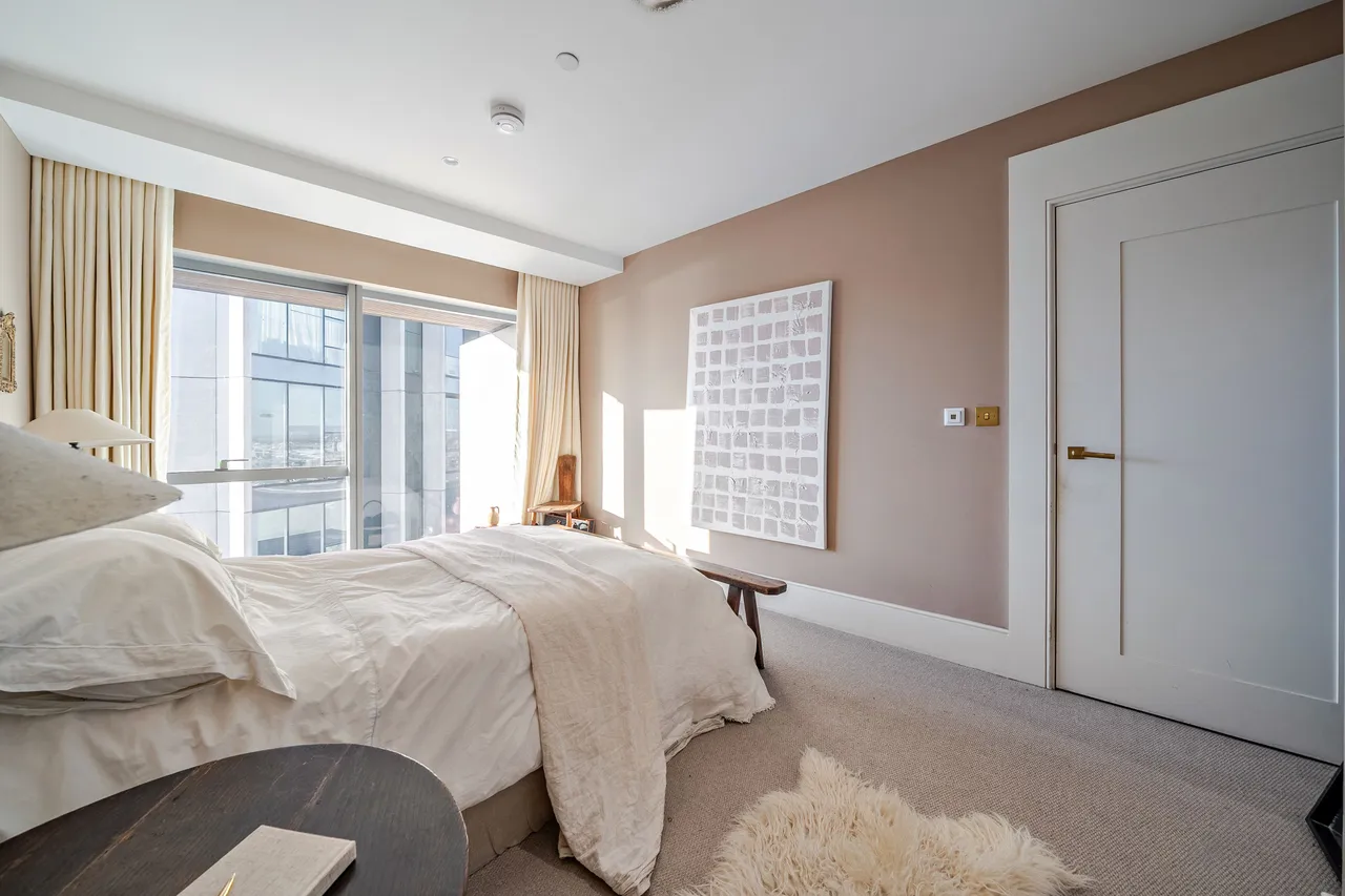 Flat 1603, 8 Cutter Lane, London, photo 11