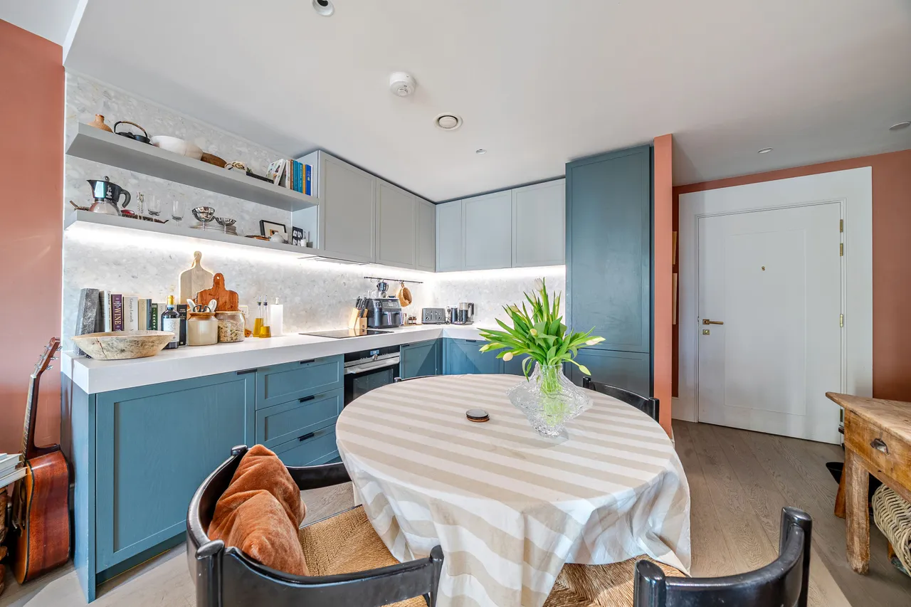 Flat 1603, 8 Cutter Lane, London, photo 3