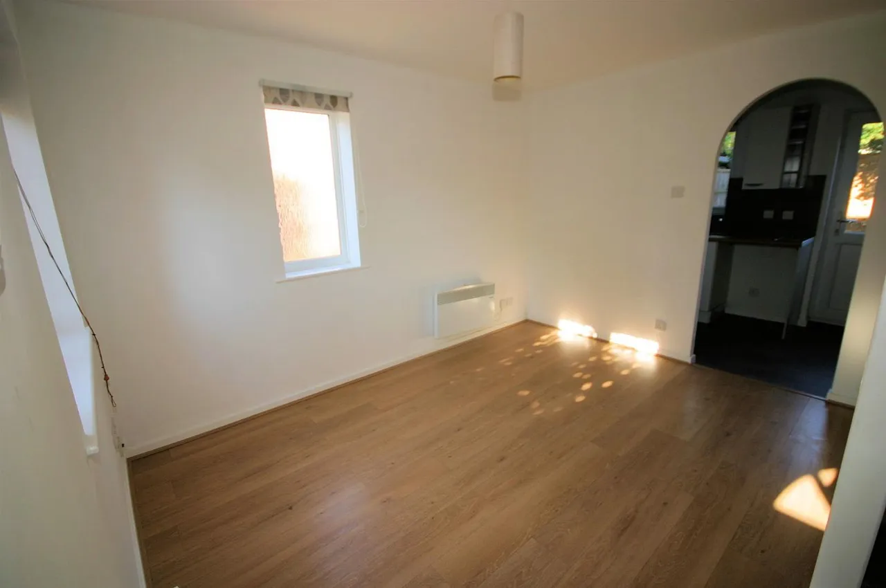 Elveden Close, Bushmead, LU2, photo 5