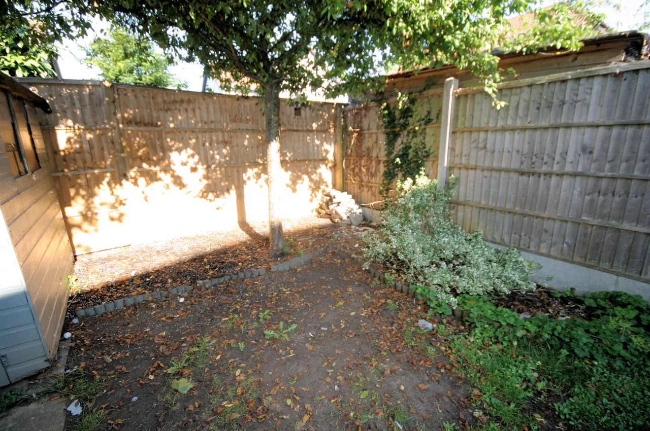 Elveden Close, Bushmead, LU2, photo 14