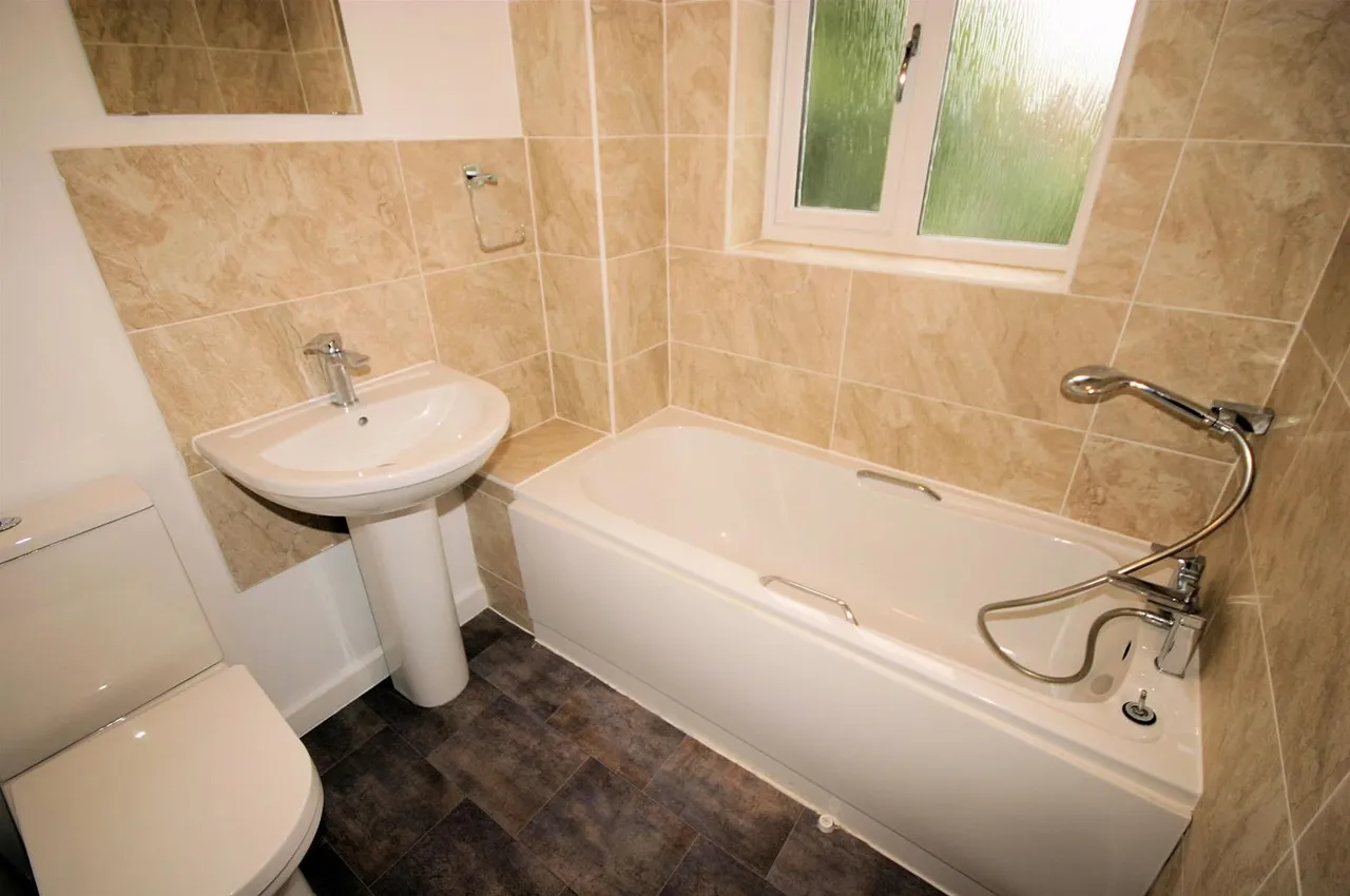 Elveden Close, Bushmead, LU2, photo 12
