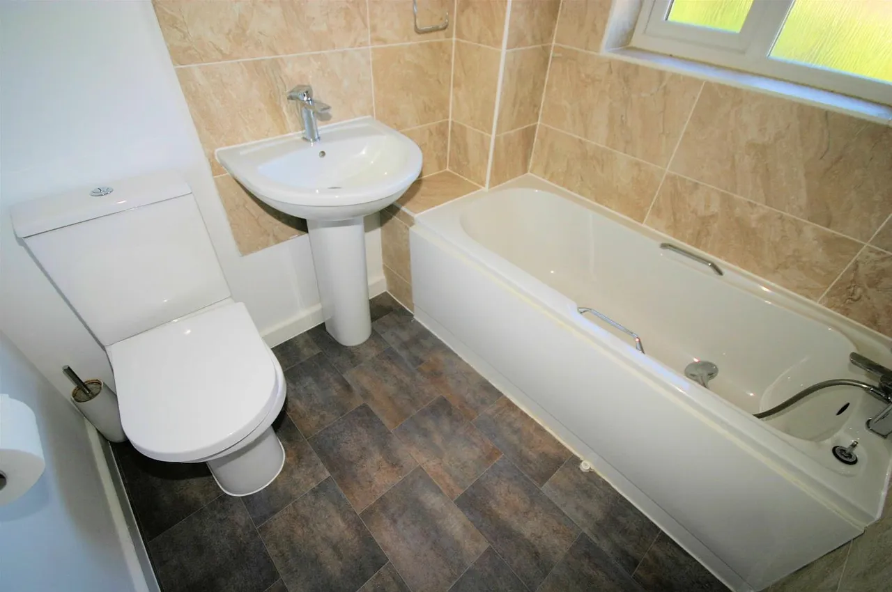 Elveden Close, Bushmead, LU2, photo 10