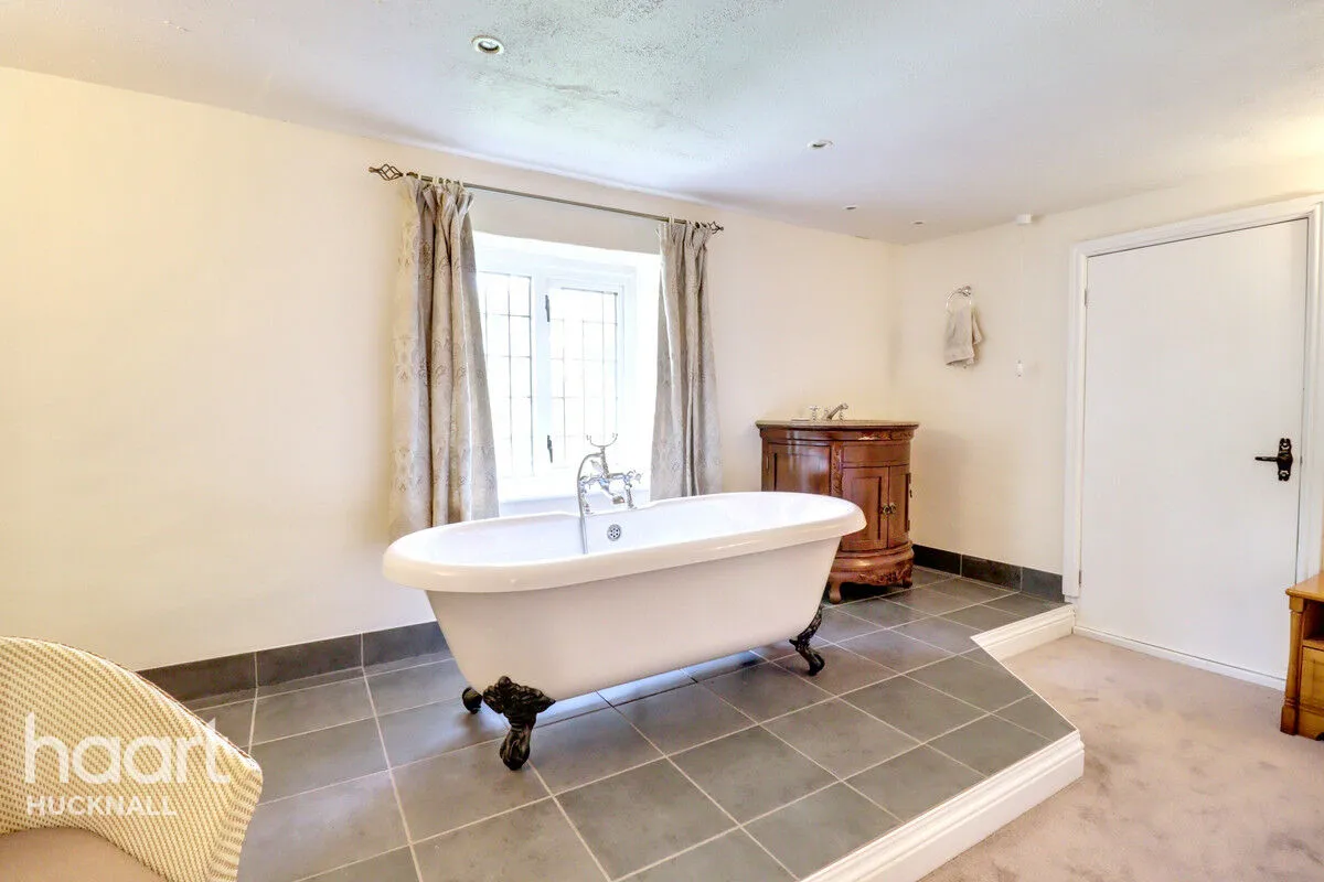 Moor Road, Nottingham, NG6, photo 25