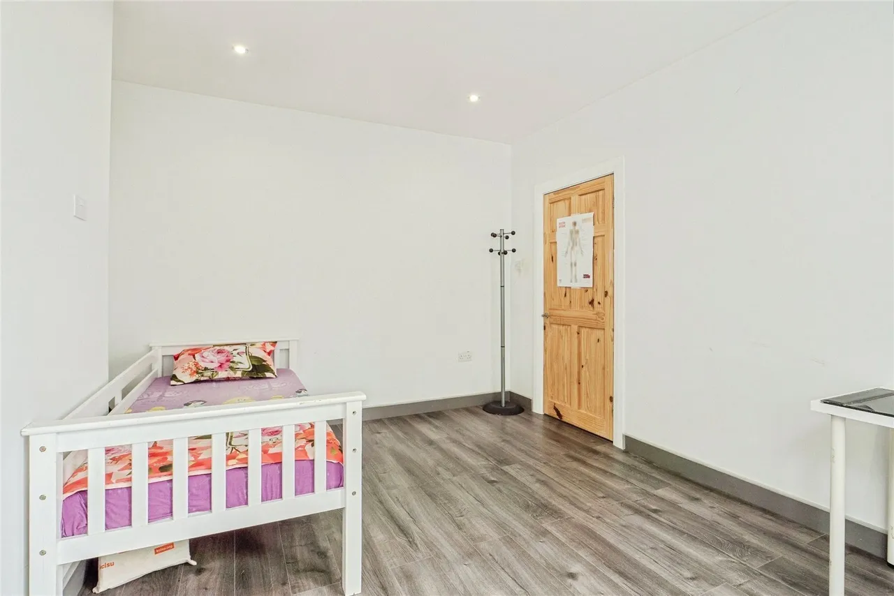 Canterbury Terrace, Westcotes, LE3, photo 8