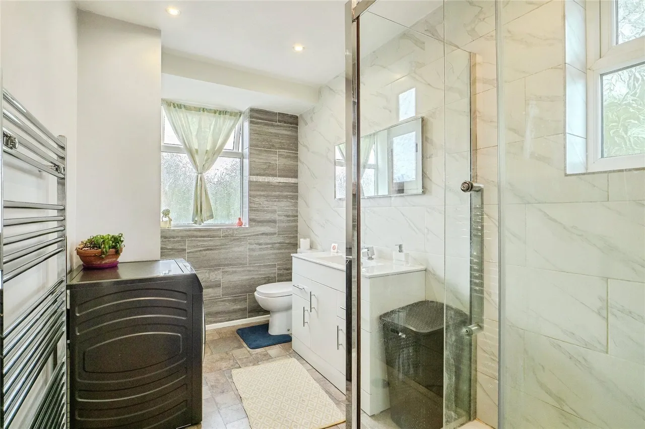 Canterbury Terrace, Westcotes, LE3, photo 13