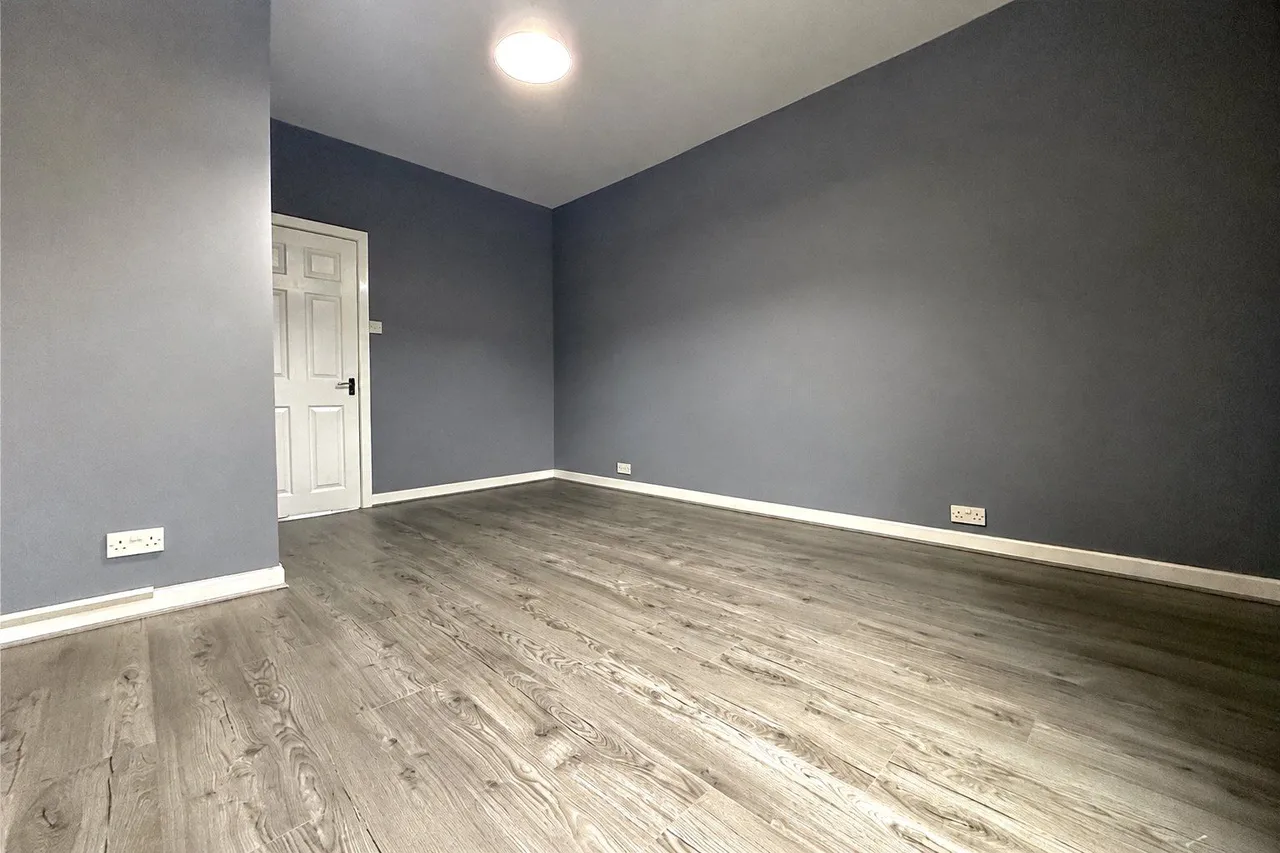 Oldham Road, Buersil, OL16, photo 7