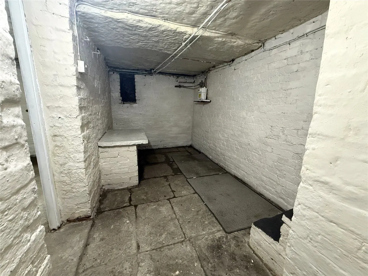Oldham Road, Buersil, OL16, photo 14